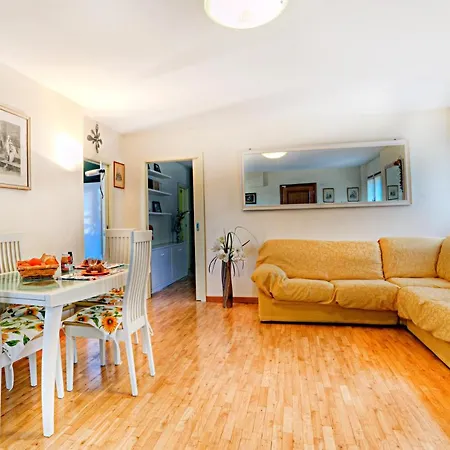 Apartment Attic Luna Blu Siena
